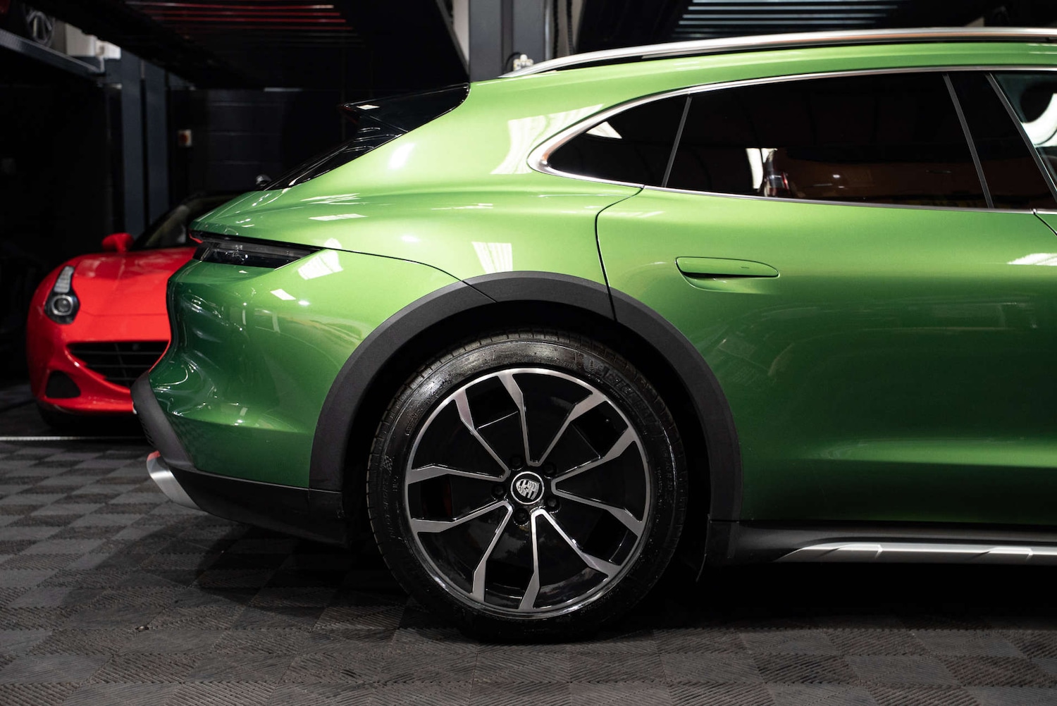 Used Porsche Taycan 2022 for sale - 77775457: Photo 31