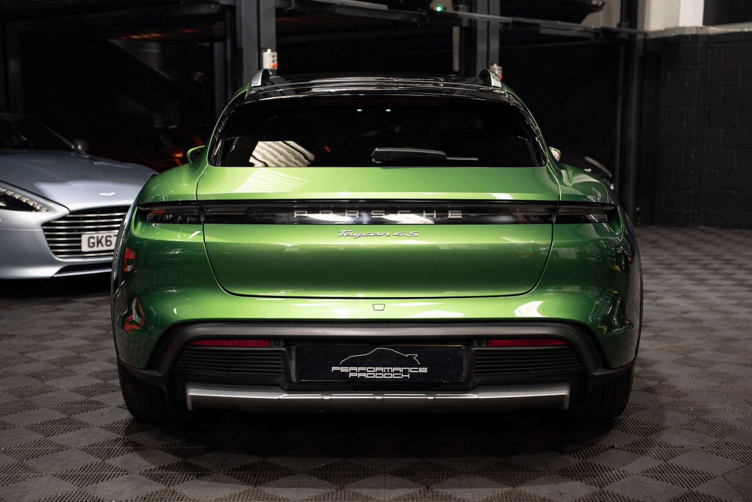 Used Porsche Taycan 2022 for sale - 77775457: Photo 7