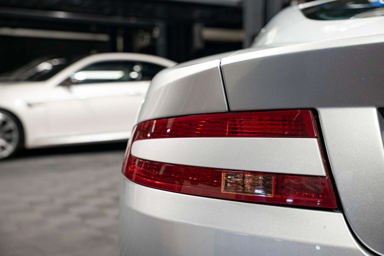 Used Aston Martin DB9 2004 for sale - 77249060: Photo 26