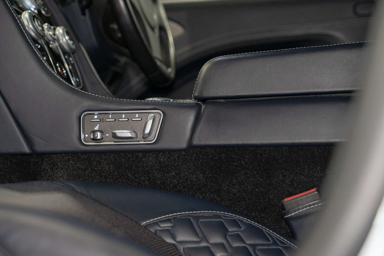 Used Aston Martin Rapide 2017 for sale - 77606784: Photo 23