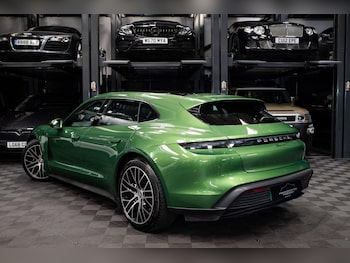 Used Porsche Taycan 2022 for sale - 78840075: Photo
