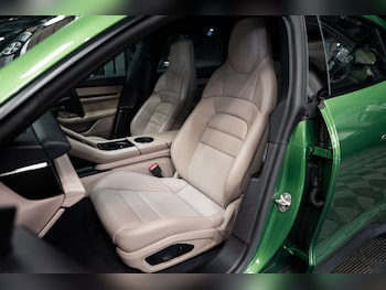 Used Porsche Taycan 2022 for sale - 78840075: Photo