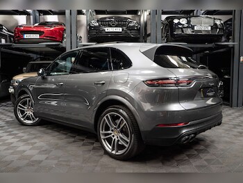 Used Porsche Cayenne 2021 for sale - 78669516: Photo