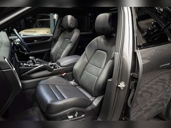 Used Porsche Cayenne 2021 for sale - 78669516: Photo
