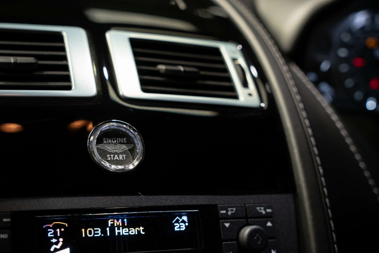 Used Aston Martin Vantage 2006 for sale - 78154417: Photo 14