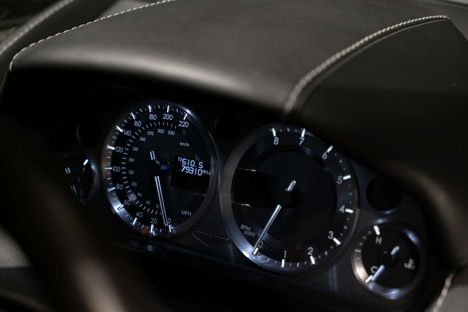 Used Aston Martin Vantage 2006 for sale - 78154417: Photo 16