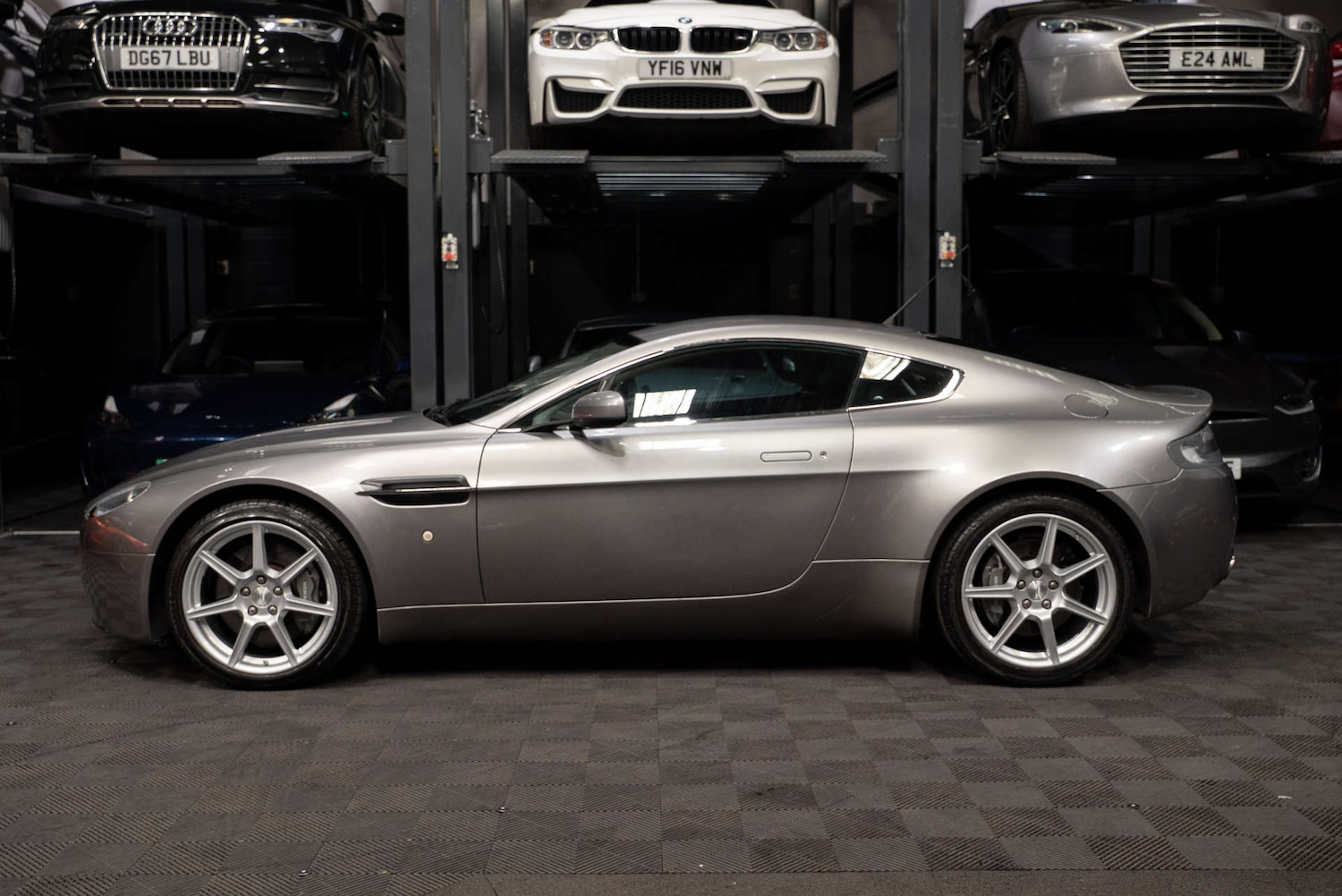 Used Aston Martin Vantage 2006 for sale - 78154417: Photo 8
