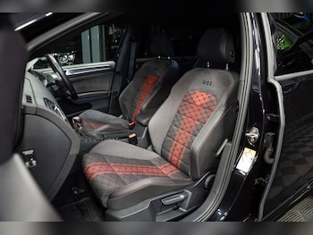 Used Volkswagen Golf 2019 for sale - 79210471: Photo