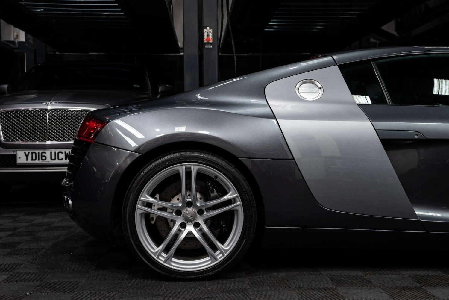 Used Audi R8 2007 for sale - 77249072: Photo 17