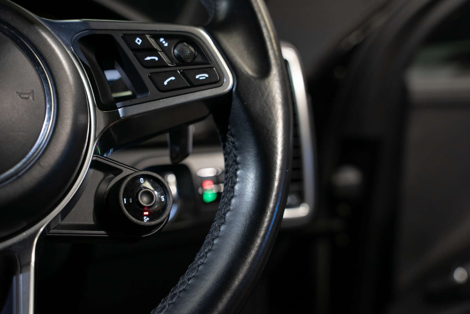 Used Porsche Cayenne 2018 for sale - 77850686: Photo 27