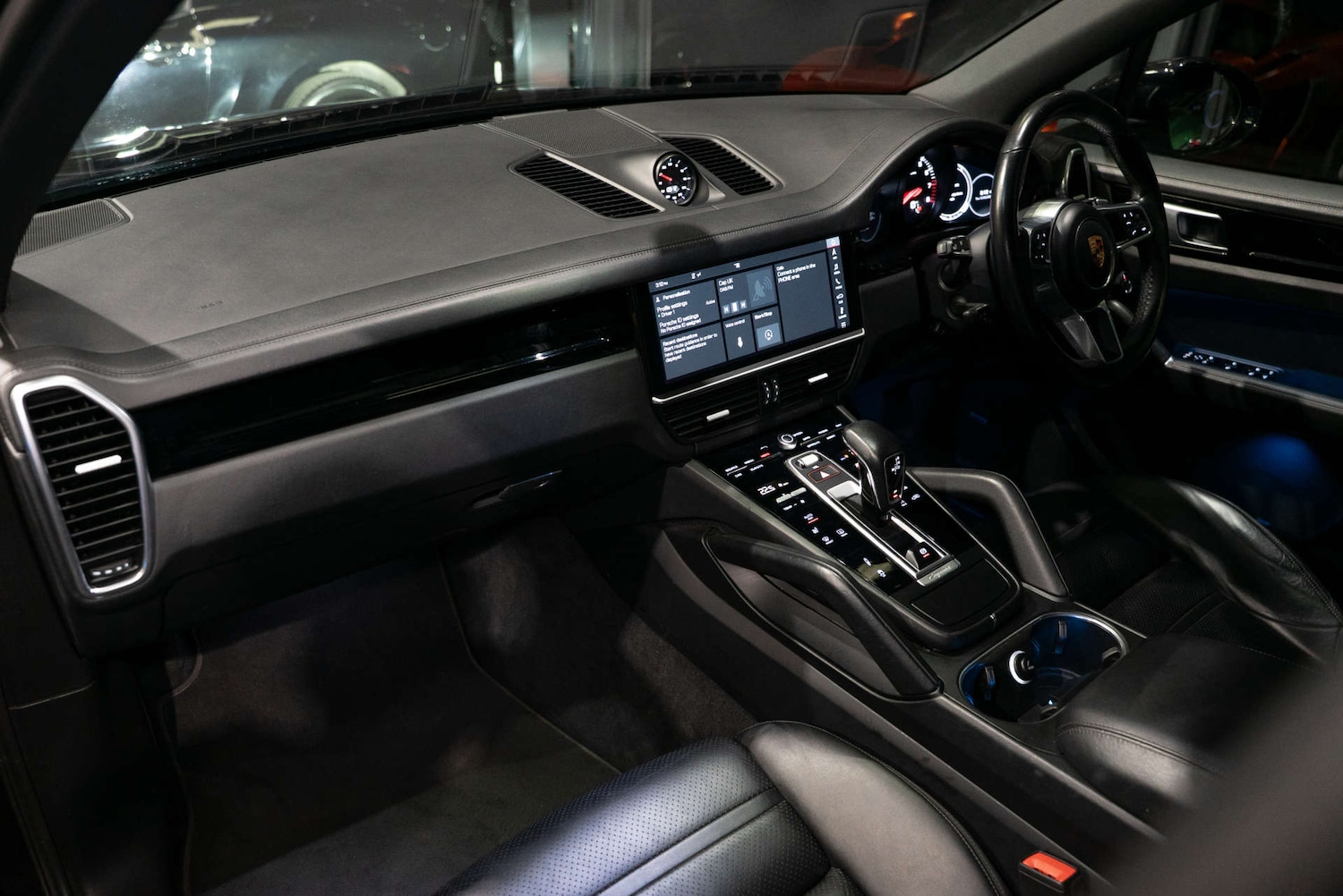 Used Porsche Cayenne 2018 for sale - 77850686: Photo 4