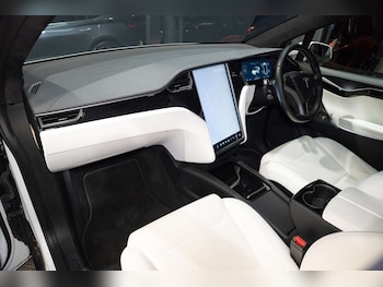 Used Tesla Model X 2019 for sale - 77818861: Photo