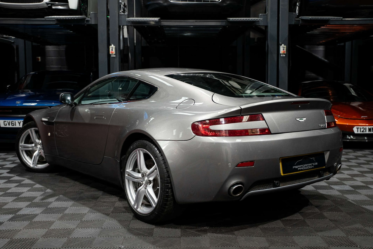 Used Aston Martin Vantage 2008 for sale - 77437462: Photo 2