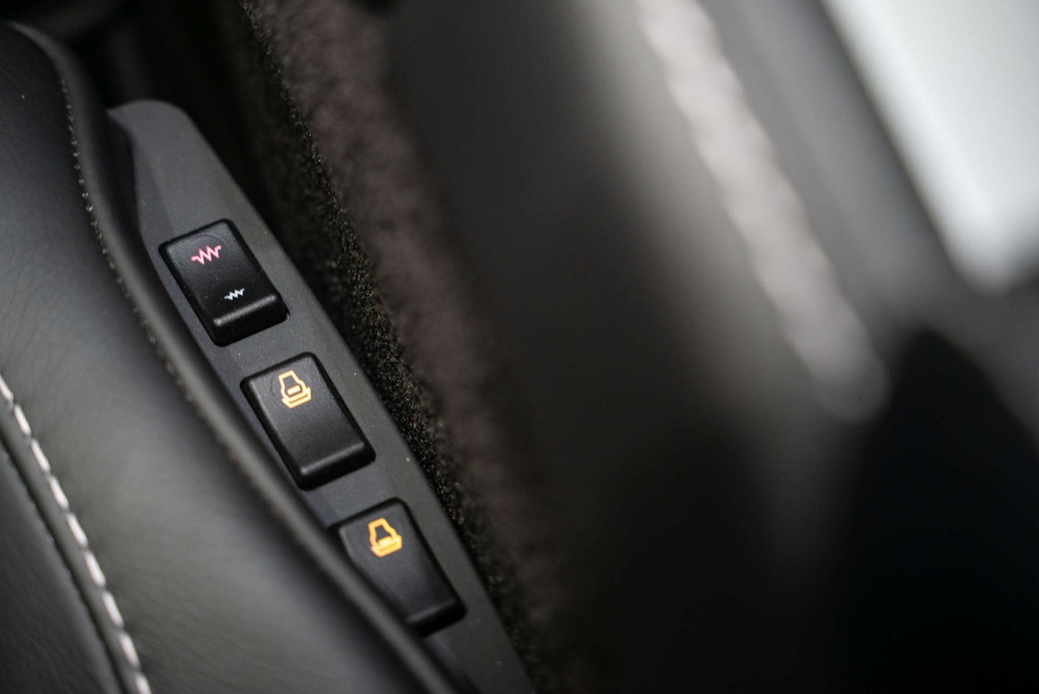 Used Aston Martin Vantage 2014 for sale - 77288531: Photo 24