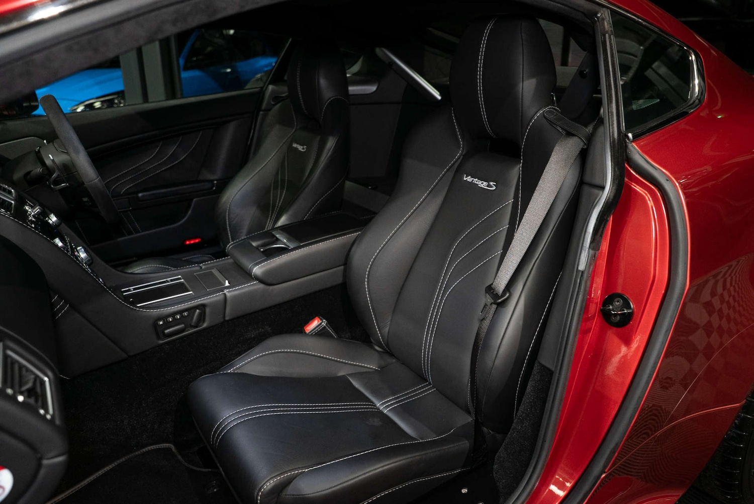 Used Aston Martin Vantage 2014 for sale - 77288531: Photo 3