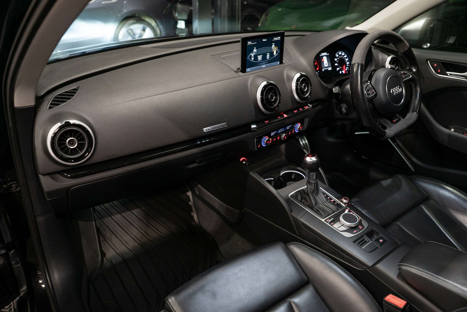 Used Audi RS3 2015 for sale - 78083482: Photo 4