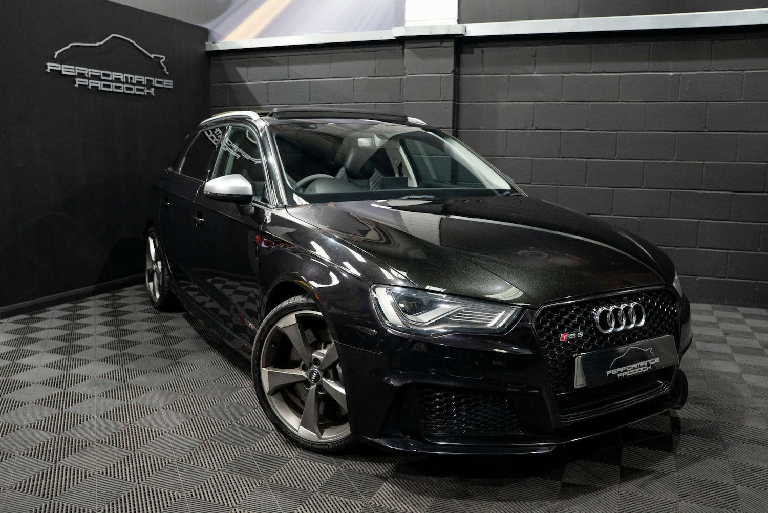 Used Audi RS3 2015 for sale - 78083482: Photo 5