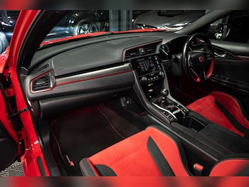Used Honda Civic 2017 for sale - 79561362: Photo