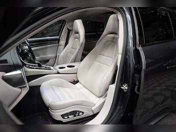 Used Porsche Panamera 2017 for sale - 78465607: Photo