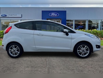 Used Ford Fiesta 2015 for sale - 78486779: Photo
