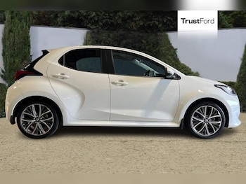 Used Toyota Yaris 2022 for sale - 75735741: Photo