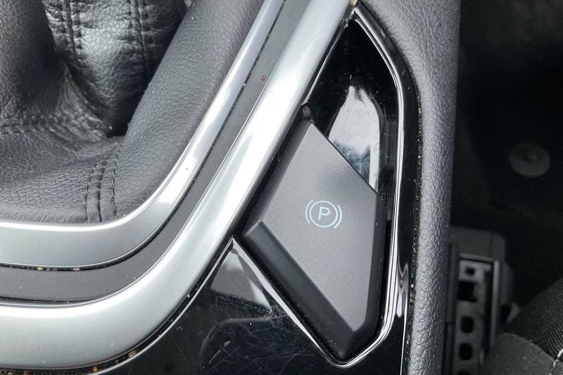 Used Ford Galaxy 2022 for sale - 77450455: Photo 35