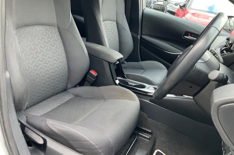 Used Ford Kuga 2019 for sale - 77406928: Photo 17