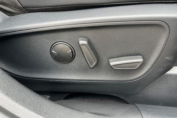 Used Ford Kuga 2023 for sale - 75463108: Photo 32