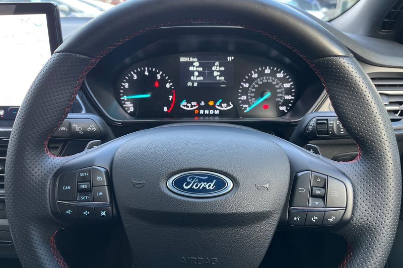 Used Ford Focus 2023 for sale - 76415918: Photo 12