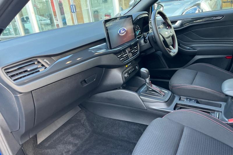 Used Ford Focus 2023 for sale - 76415918: Photo 18