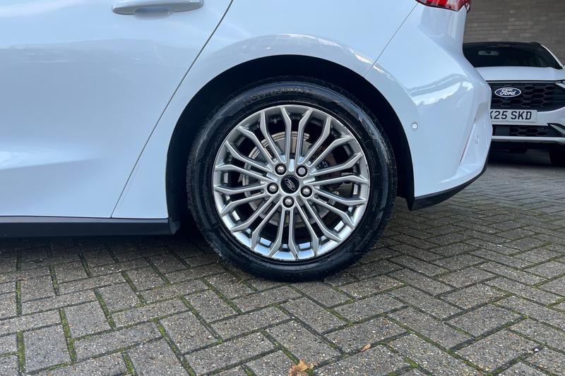 Used Ford Focus 2019 for sale - 76908768: Photo 8