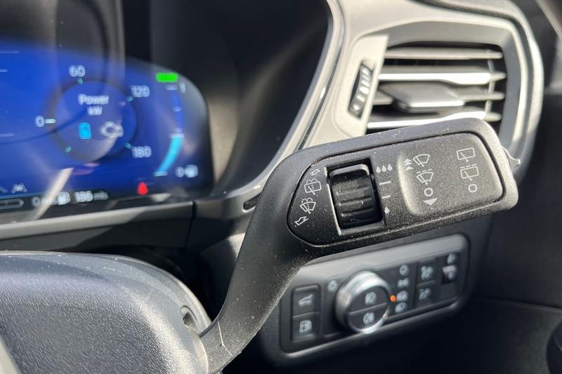 Used Ford Kuga 2023 for sale - 76494550: Photo 15