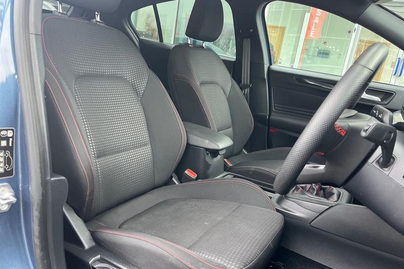 Used Ford Focus 2023 for sale - 77326808: Photo 17