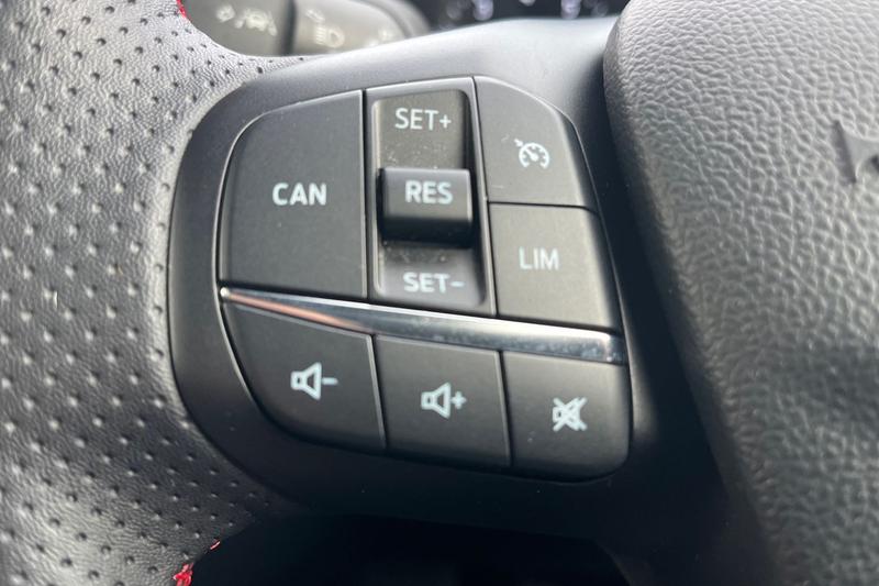 Used Ford Focus 2023 for sale - 77326808: Photo 31