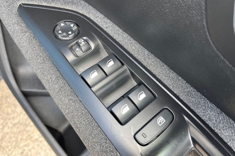 Used Peugeot 5008 2022 for sale - 76028231: Photo 16