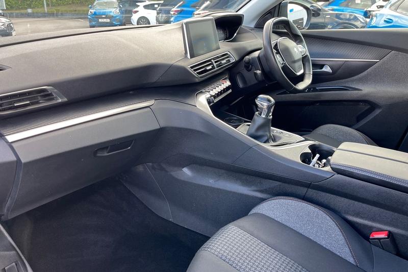 Used Peugeot 5008 2022 for sale - 76028231: Photo 18