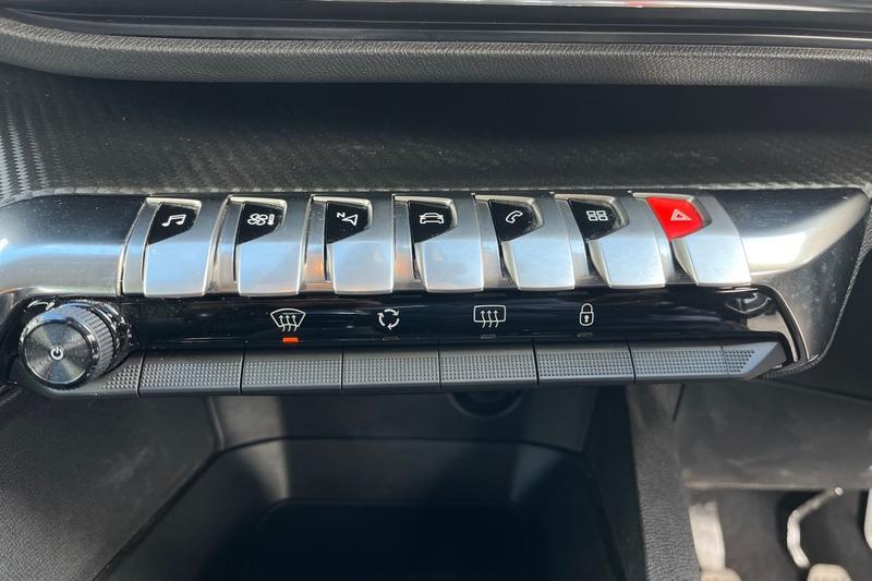 Used Peugeot 5008 2022 for sale - 76028231: Photo 30