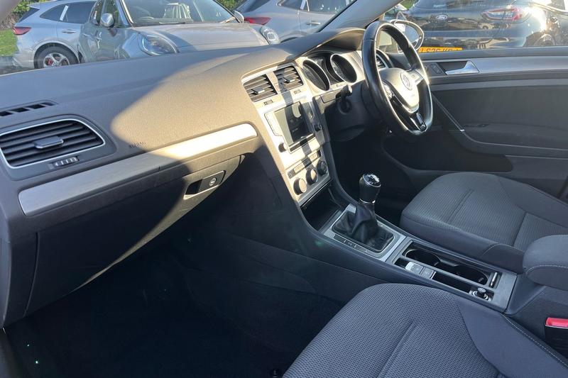 Used Volkswagen Golf 2016 for sale - 77959203: Photo 18