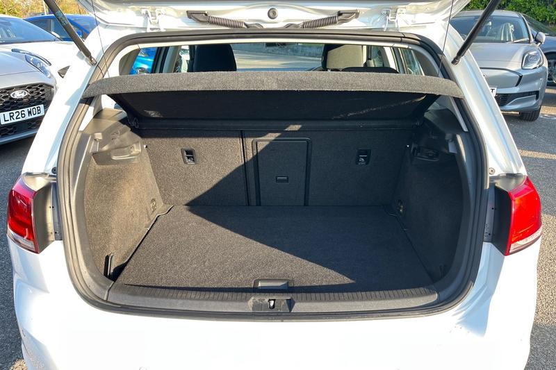 Used Volkswagen Golf 2016 for sale - 77959203: Photo 21