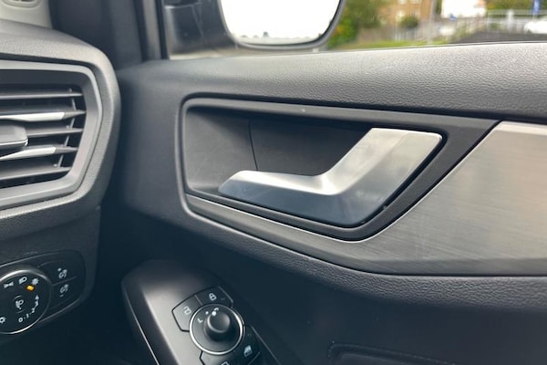 Used Ford Focus 2024 for sale - 76255311: Photo 40