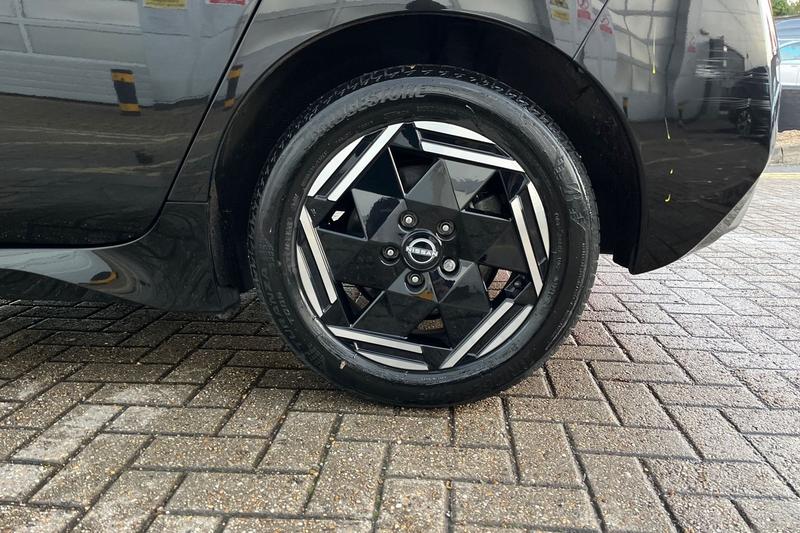 Used Nissan Leaf 2022 for sale - 76609157: Photo 8