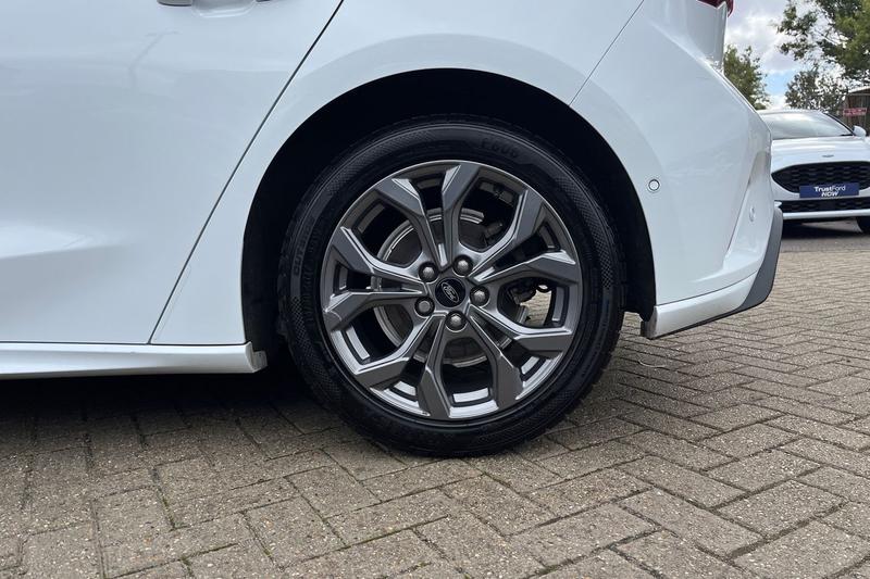 Used Ford Focus 2022 for sale - 76355508: Photo 8