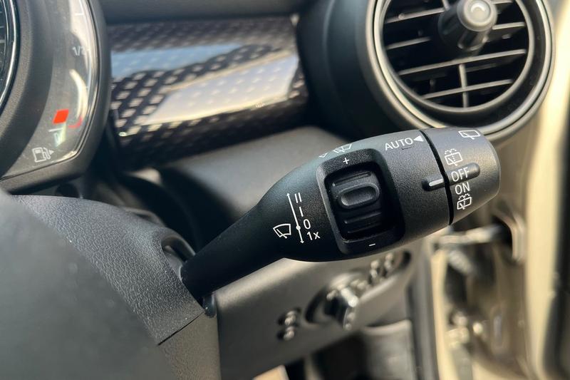 Used MINI Hatch 2019 for sale - 77770425: Photo 15