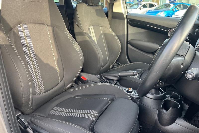 Used MINI Hatch 2019 for sale - 77770425: Photo 17