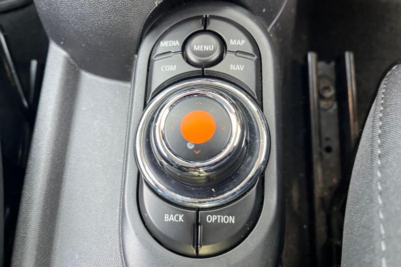 Used MINI Hatch 2019 for sale - 77770425: Photo 24