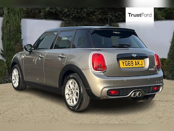 Used MINI Hatch 2019 for sale - 77770425: Photo