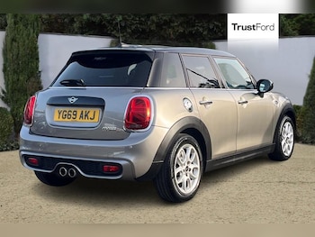 Used MINI Hatch 2019 for sale - 77770425: Photo
