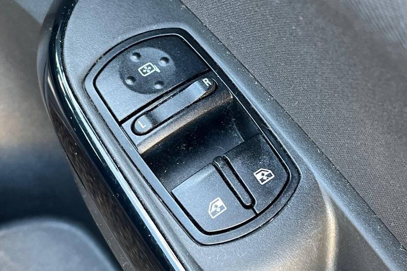 Used Vauxhall Corsa 2015 for sale - 76895388: Photo 16