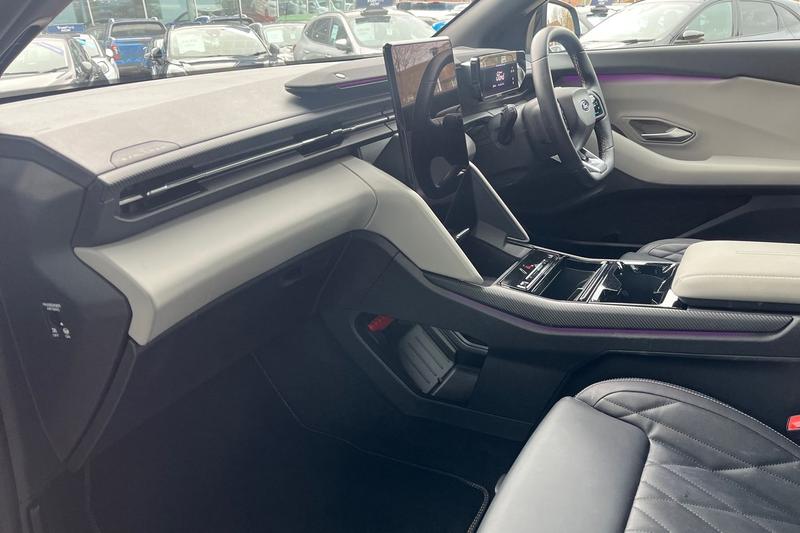 Used Ford Explorer 2024 for sale - 77910335: Photo 18