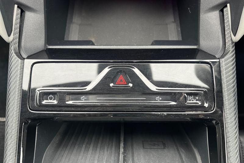 Used Ford Explorer 2024 for sale - 77910335: Photo 40